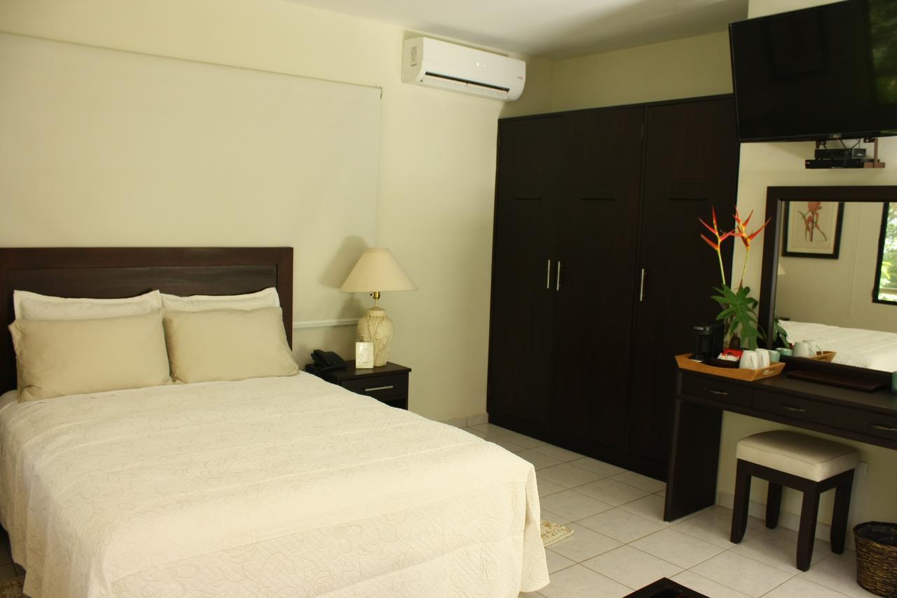 Paraiso Escondido Hotel Villas & Resort El Níspero エクステリア 写真